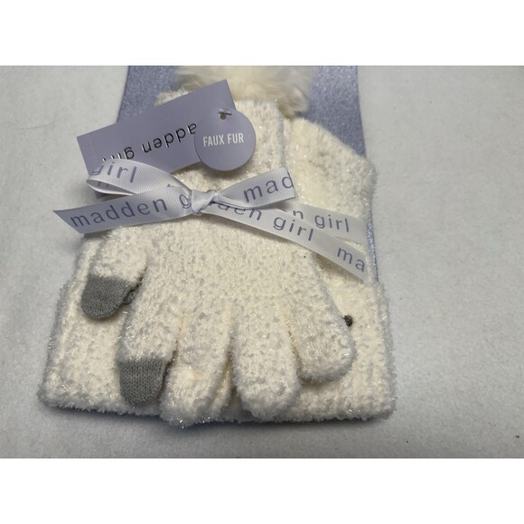 Madden Girl Set Of Beanie And Gloves Ivory Faux Fur with Shimmering Sparkles New - Picture 7 of 9